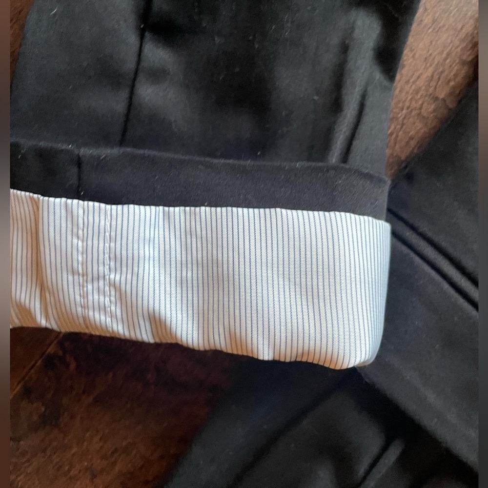 New fitted Blazer with 3/4 pinstripe Sleeves, Small - Picture 4 of 6